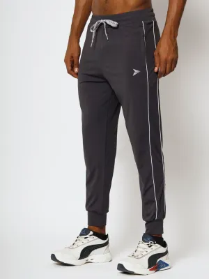 Tapered Jogger with Pockets - Dark Grey Tagless label