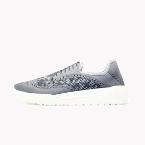 Mens Psudo Wing Tip in Grey Scandi Clean Weight Distribution System