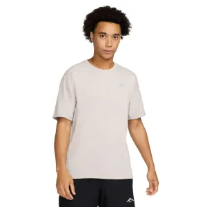 Easy Look Soft Knit Mens Nike Solar Chase Dri-FIT ADV Short-Sleeve Running Top