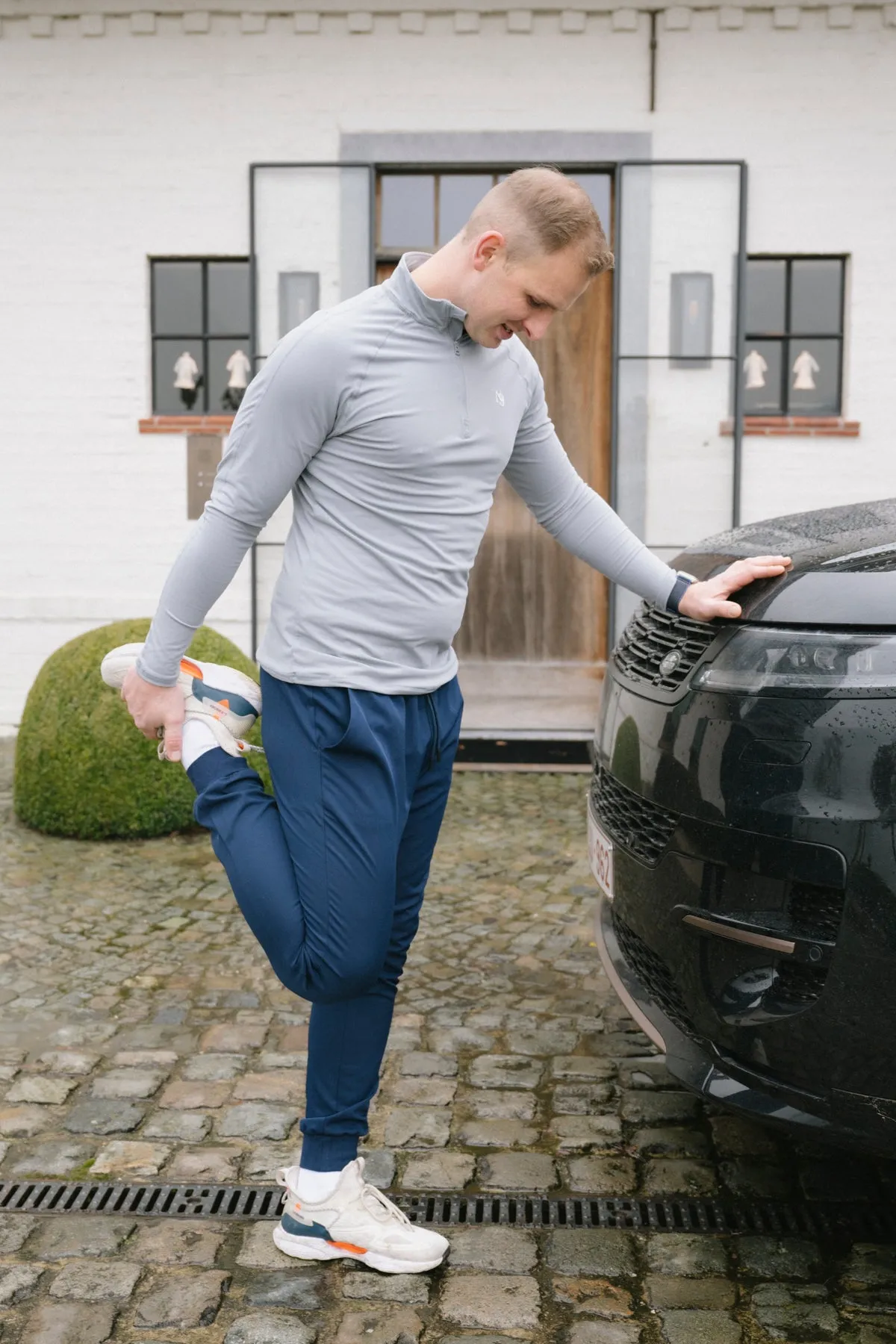 Mr. Rafal 1/4 Zip - Gray product cycling suitability