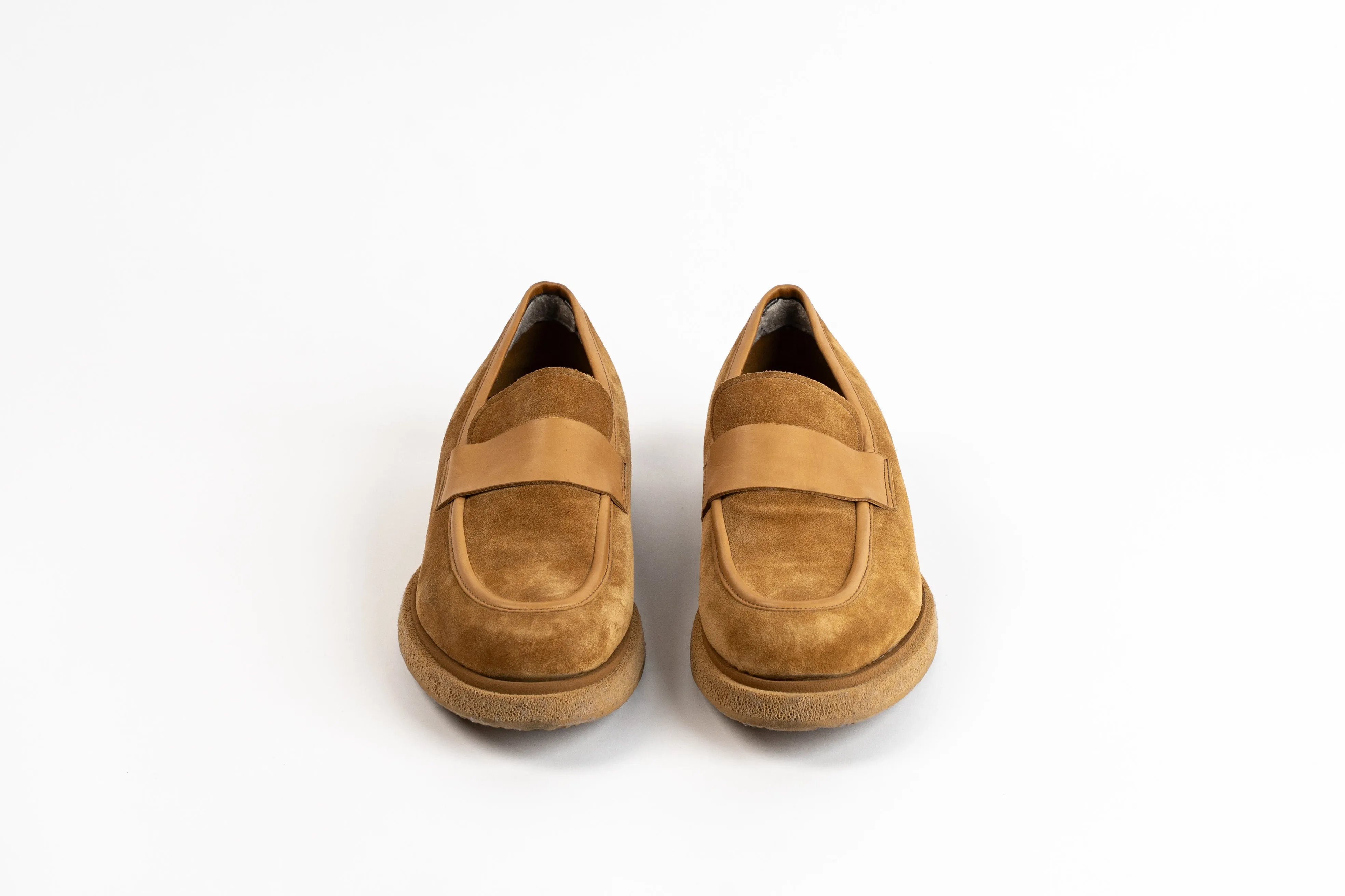 Non Restrictive Fit Design Impact Resistance BERLINA SUEDE CARAMELO