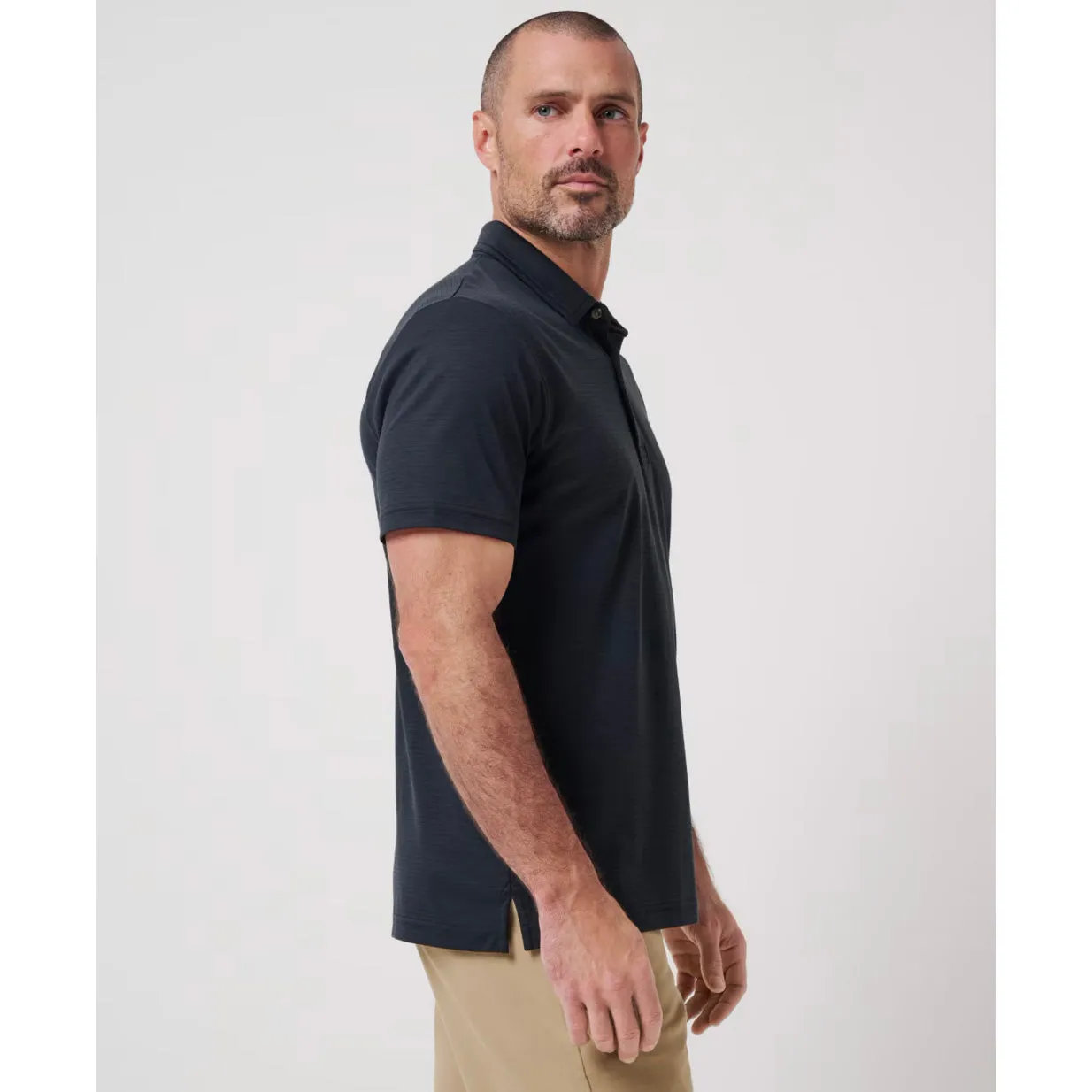 Barrel Cuff Design Travis Mathew The Zinna 2.0 Golf Shirt - Black