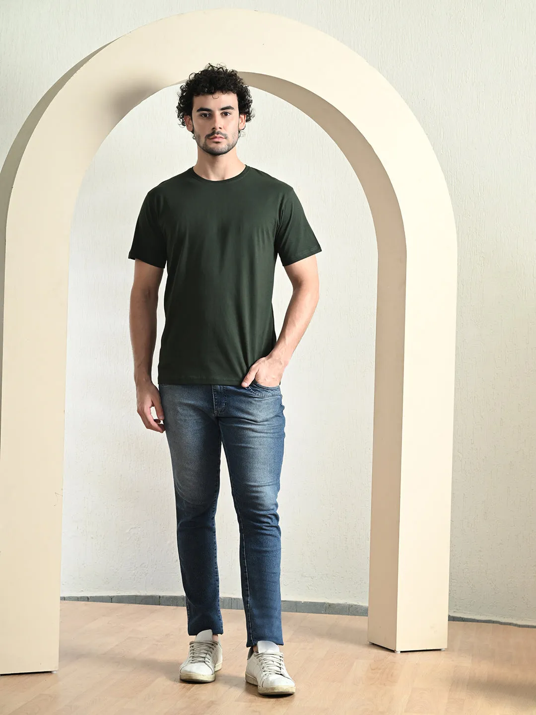 Comfy 100% Cotton Solid Regular Fit Tee - Green Versatile Option