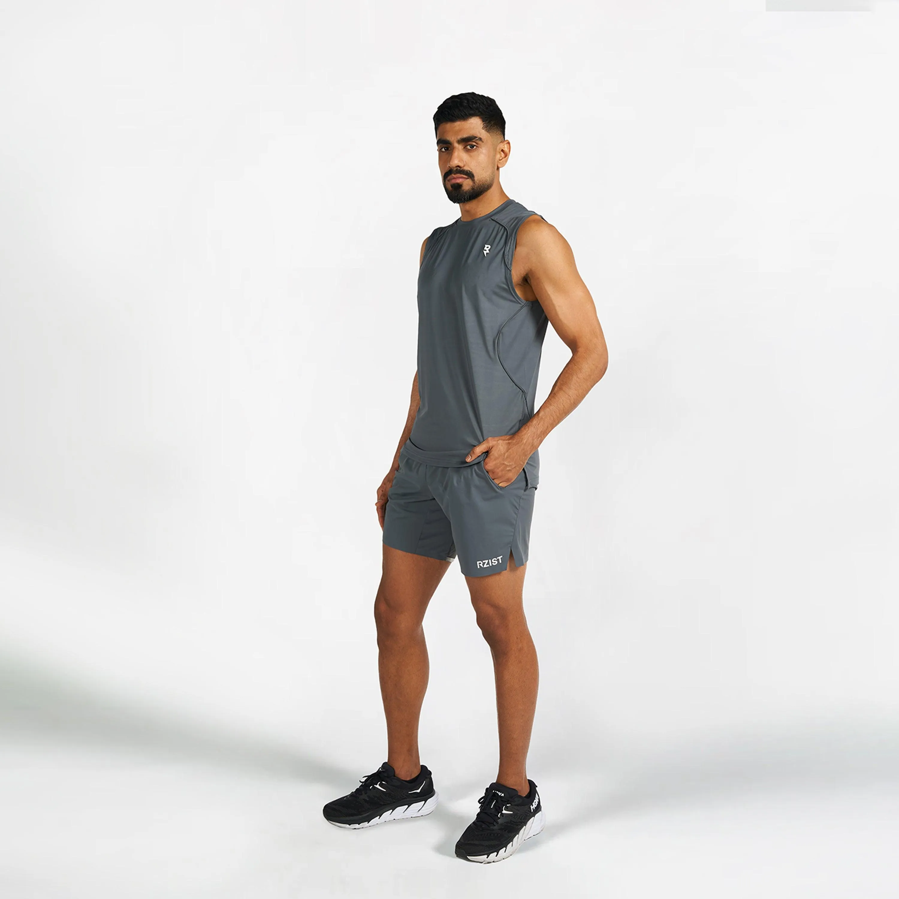 Sleeveless T-Shirt - Turbulence Grey Picnic