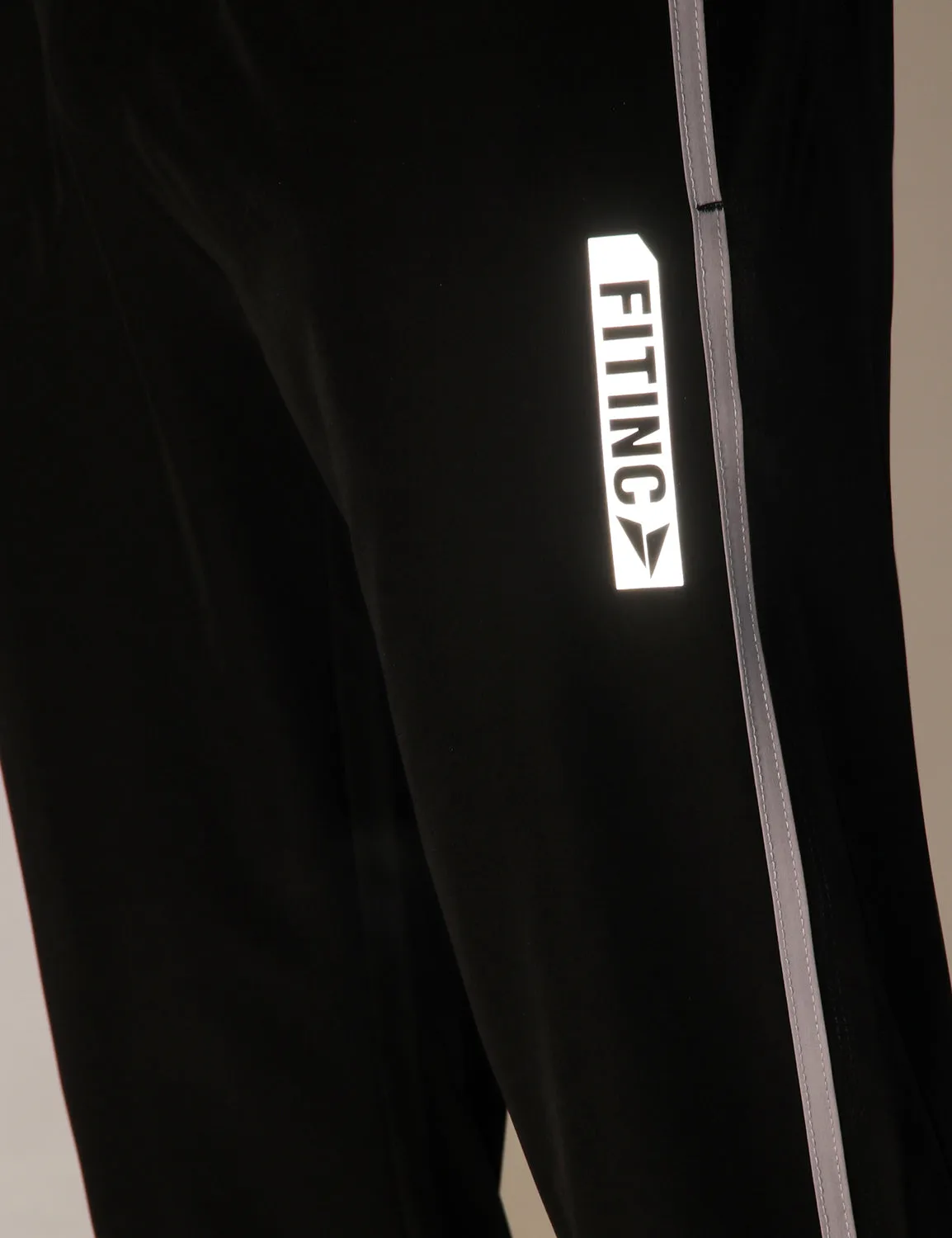 Flexible Waist Ultralight Regular Fit Track Pant ?C Black