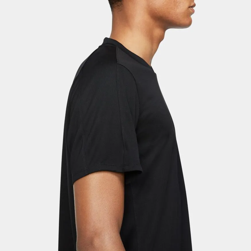 Nike Court DriFit Victory Top - Black/White Timeless Top regular but not boring